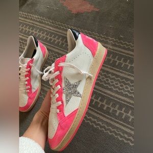 Golden Goose star patch low top sneakers *Ballstar